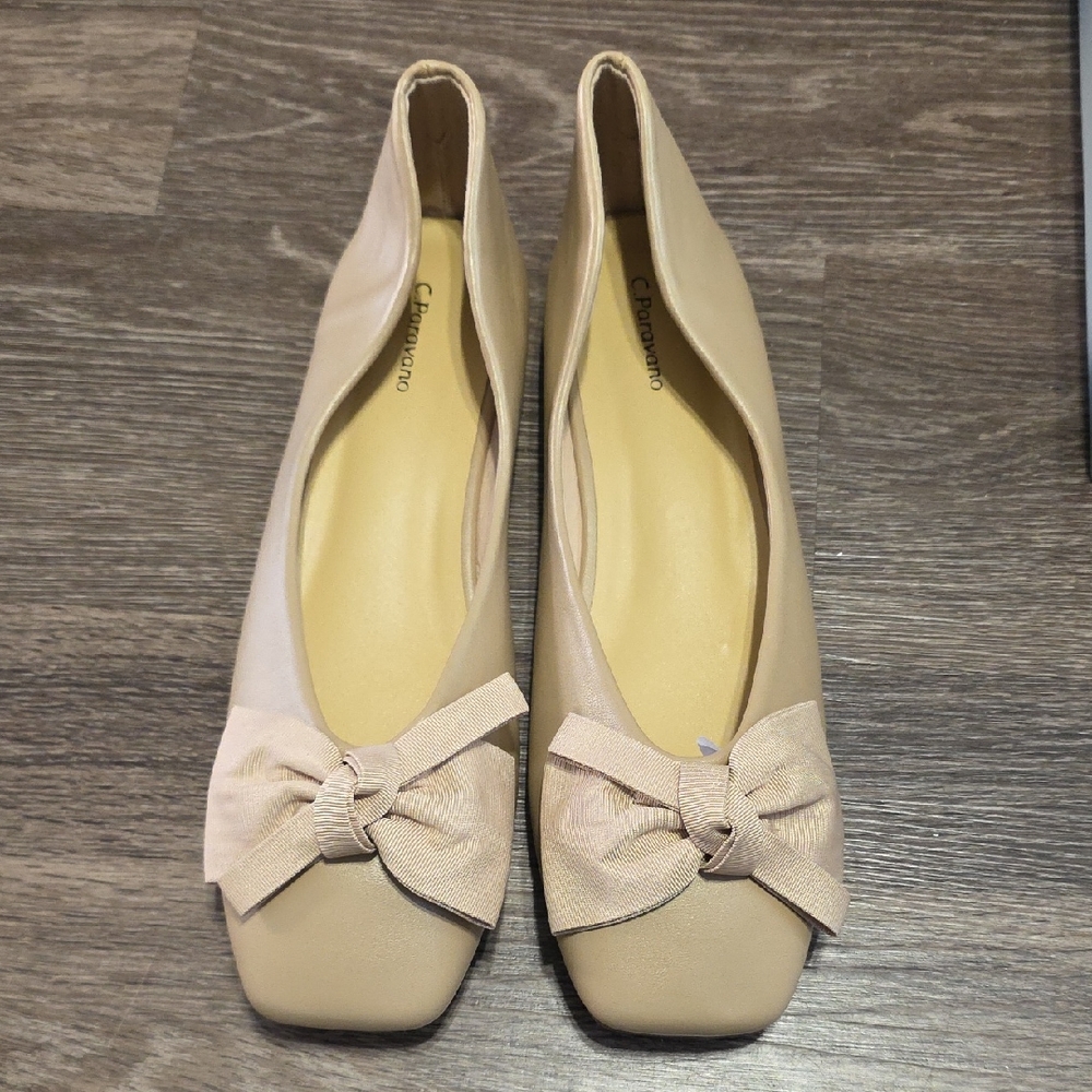 Beige Women's Flats with Bow